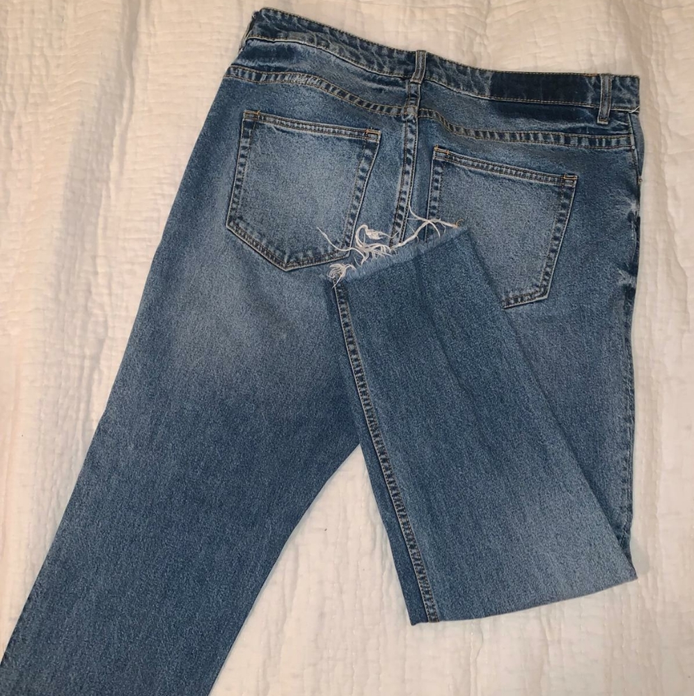 Jeans - Picture 2 of 4